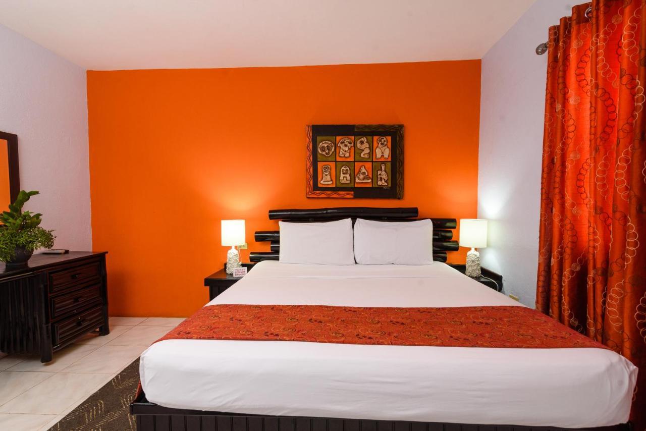 פורט אנטוניו Hotel Tim Bamboo מראה חיצוני תמונה