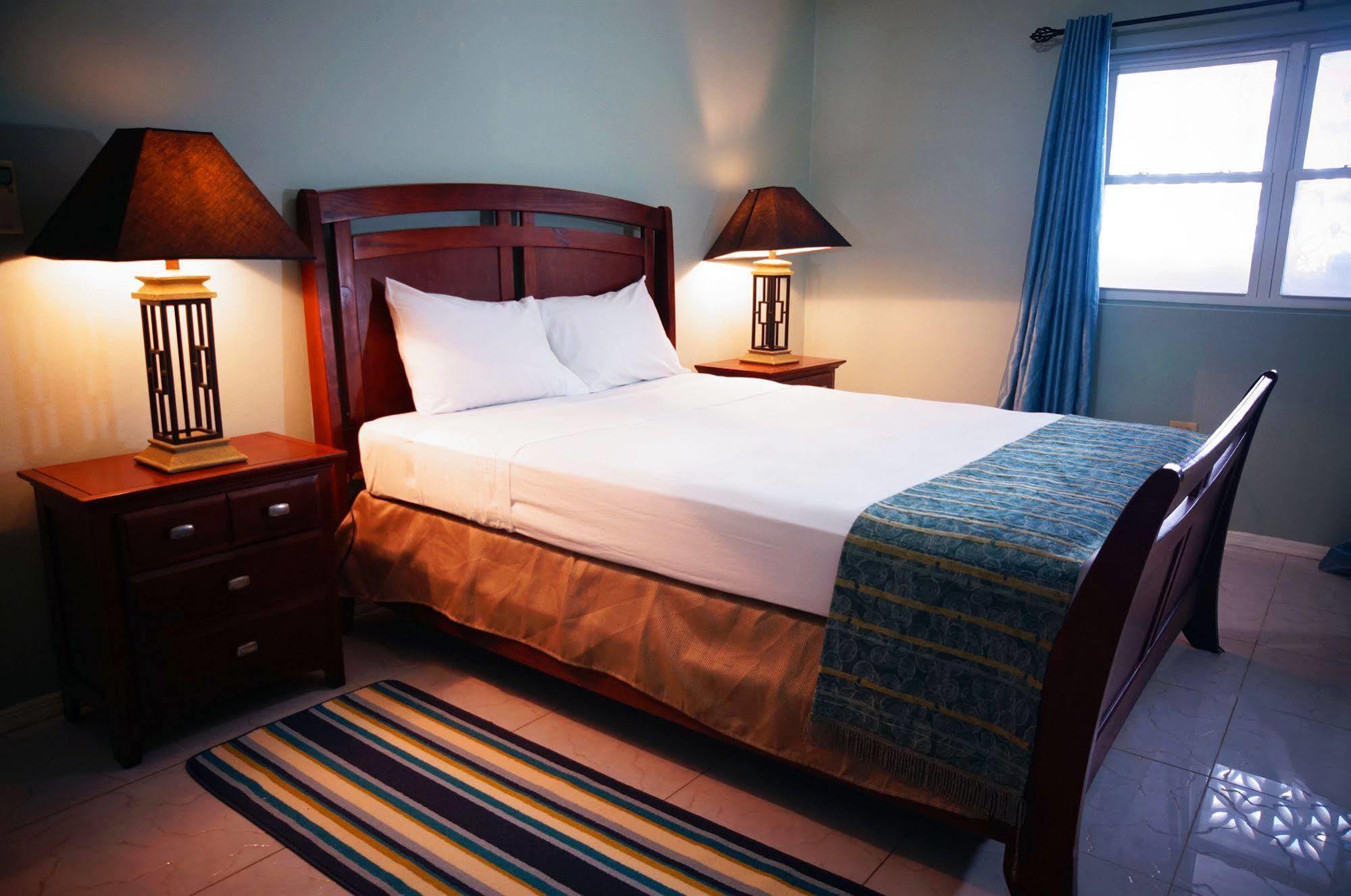 פורט אנטוניו Hotel Tim Bamboo מראה חיצוני תמונה