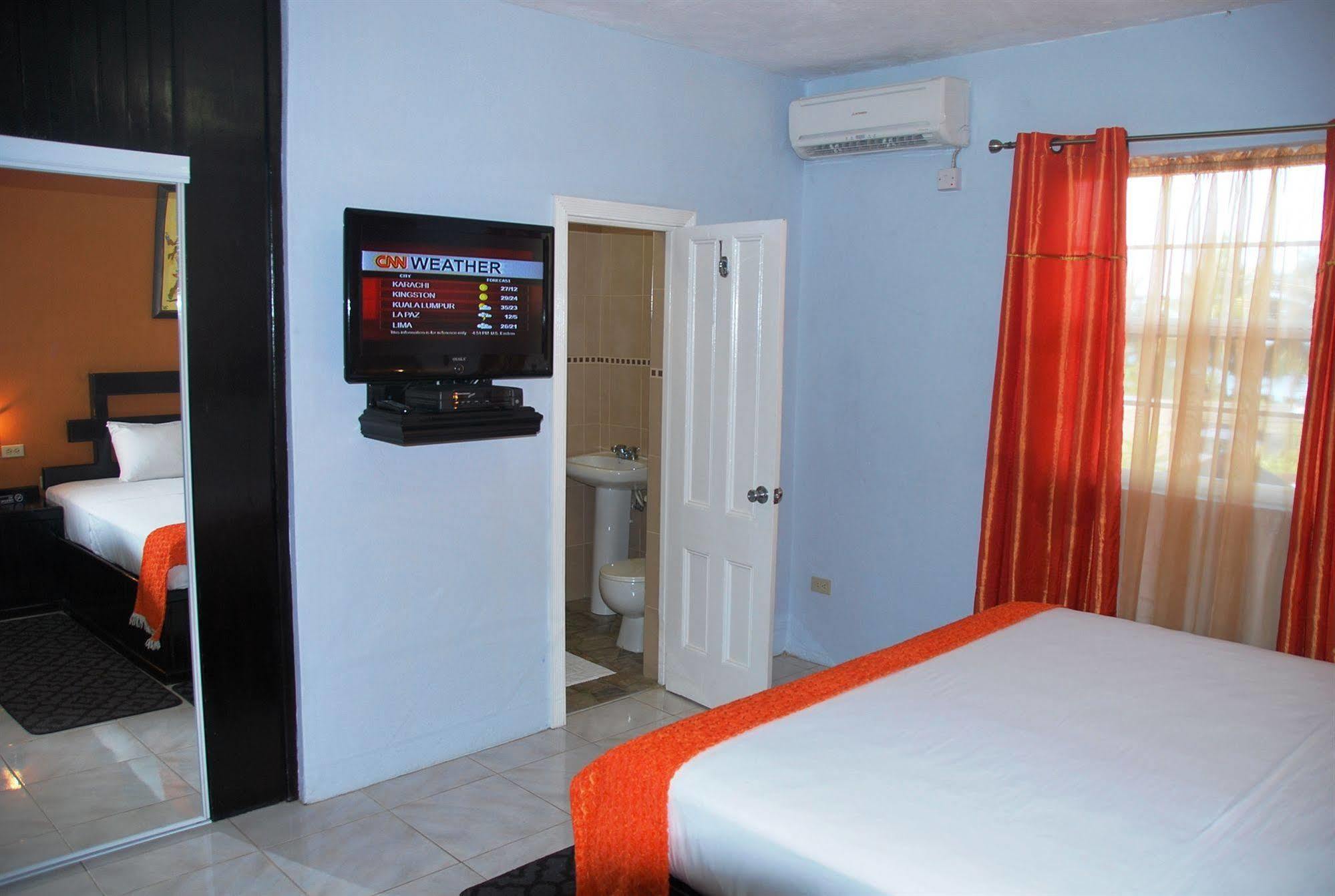 פורט אנטוניו Hotel Tim Bamboo מראה חיצוני תמונה