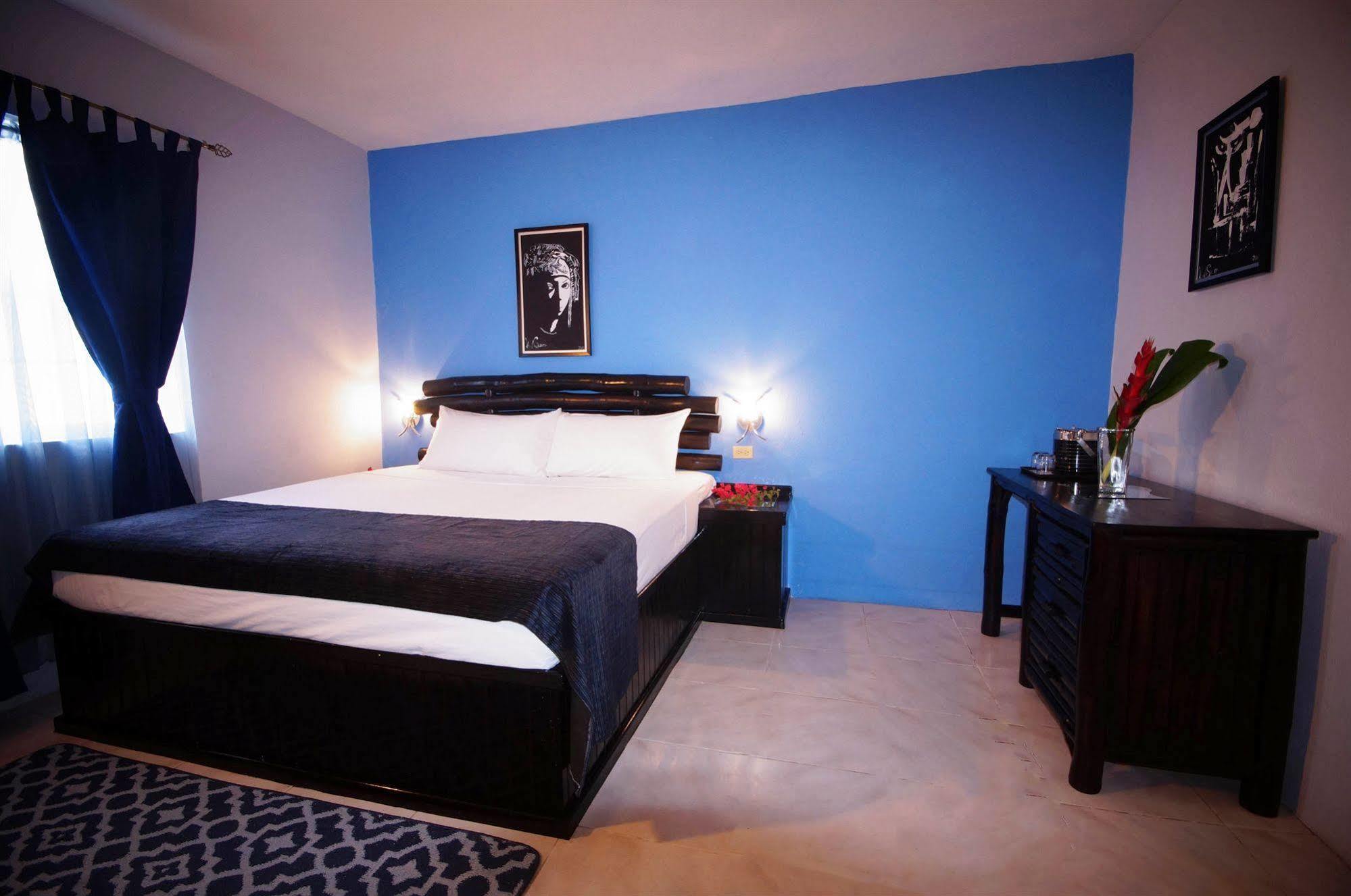 פורט אנטוניו Hotel Tim Bamboo מראה חיצוני תמונה