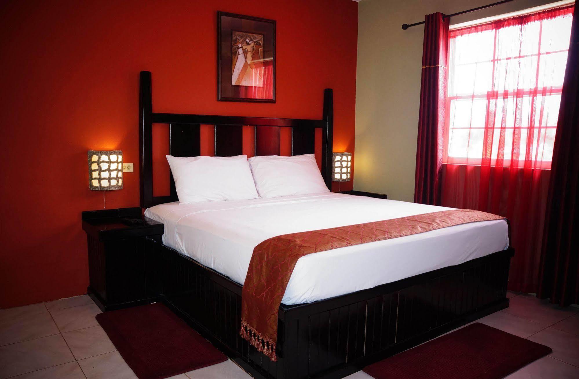 פורט אנטוניו Hotel Tim Bamboo מראה חיצוני תמונה